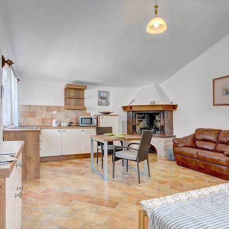 Adriatic Apartments Nada Fažana Екстериор снимка