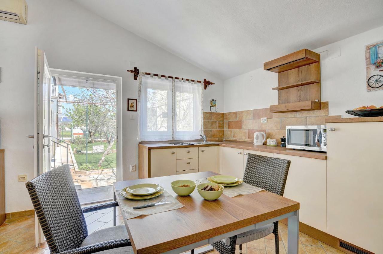 Adriatic Apartments Nada Fažana Екстериор снимка